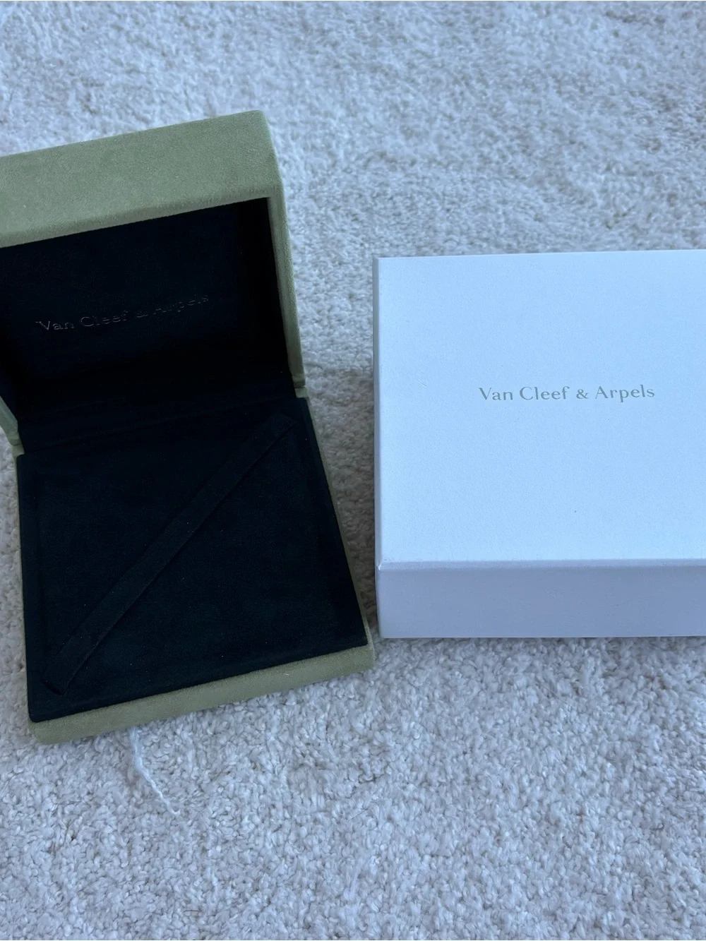 Van Cleef & Arpels Jewelry Box and outer white gift box